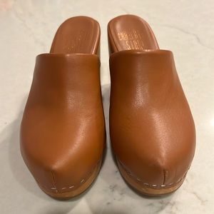Charlotte Stone clogs